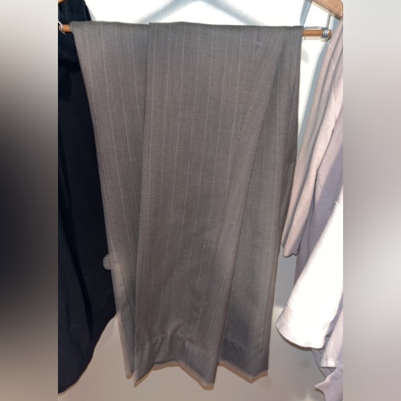 Two piece men’s suit (sold separately if so wanted) By Roberto Vassalli - Picture 10 of 13